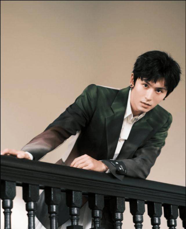 郑爽代孕弃养事件_娱乐圈劣迹艺人名单_娱乐圈垃圾