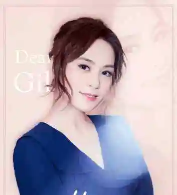 “艳照门”后阿娇陈冠希一次无意的接触，场面略显尴尬！